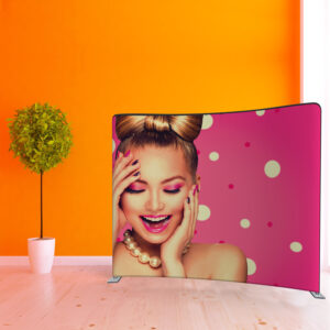 Tex Wave Wall Curved é um expositor tubular versátil. Pode utilizar em congressos e conferências, apresentações e outros eventos.